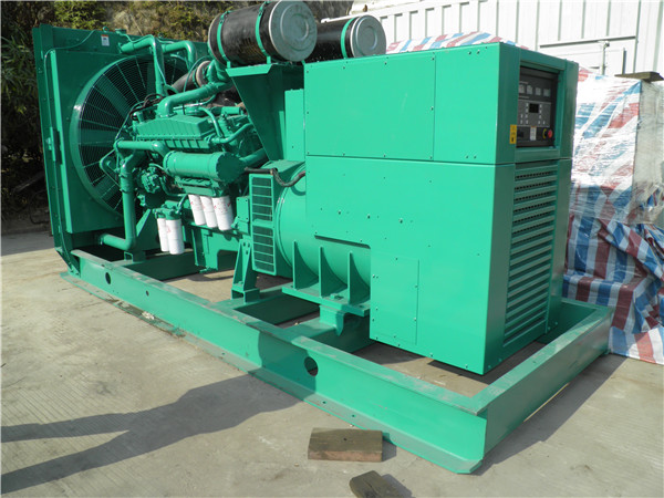 泗水出租发电机 发电机组厂家：柴油发电机组的控制屏的作用是什么？