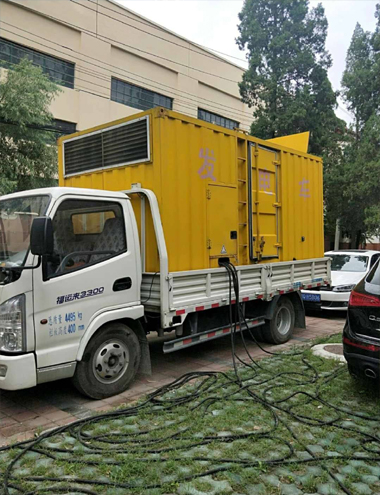 泗水发电车出租-柴油发电机组排烟系统设计要求及其考虑因素