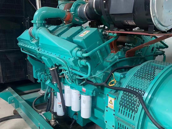 泗水更换100kW柴油发电机组机油时，需要注意哪些事项？